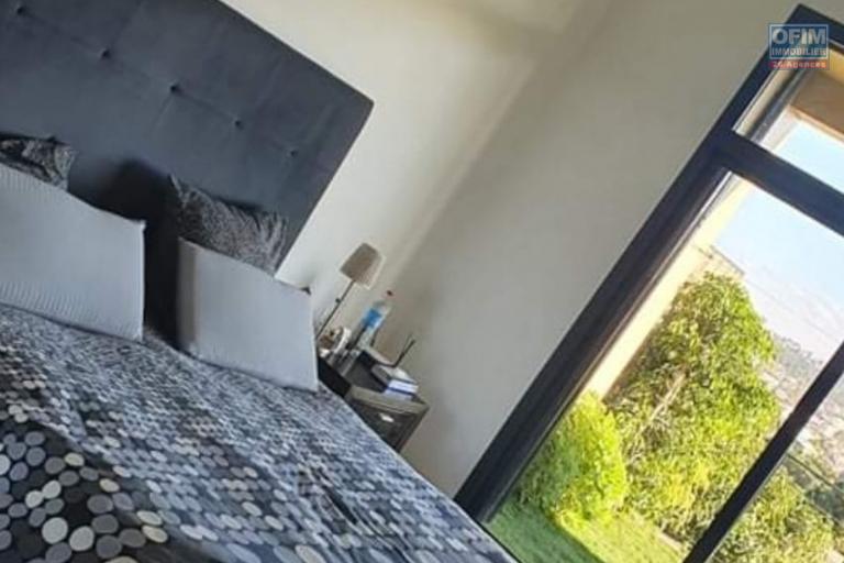 A louer, villa F5 de haut standing avec piscine sur Ambatobe ( contact)