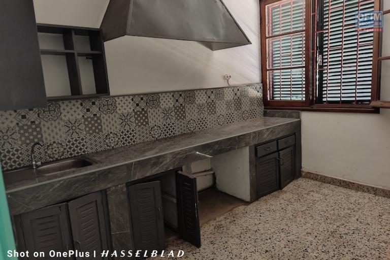 &Agrave; LOUER &ndash; Maison Plain-Pied F5 avec Grand Terrain Arbor&eacute; talatamaty. Contact Mr Jacky