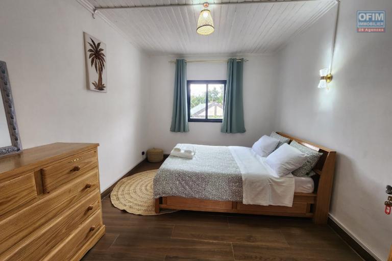 Location saisonni&egrave;re et longue dur&eacute;e - appartement T4 neuf meubl&eacute; &agrave; Soavinarivo Ivato &agrave; 5 mn de l&rsquo;a&eacute;roport. Contact Mr Jacky