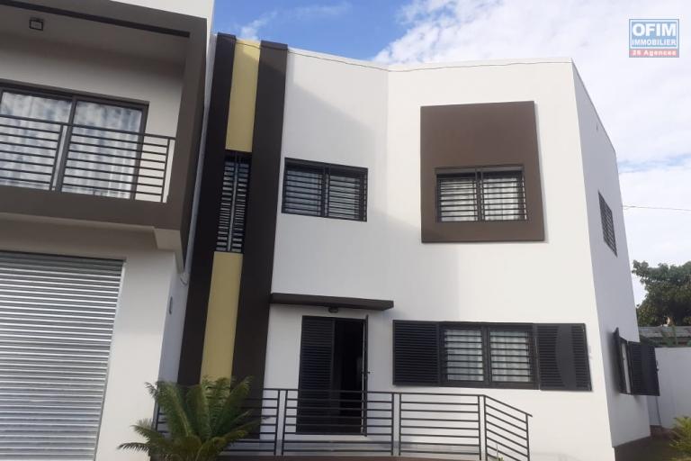 a louer une maison de type F4 situ&eacute;e &agrave; Imerimanjaka ambohijanaka, Francia