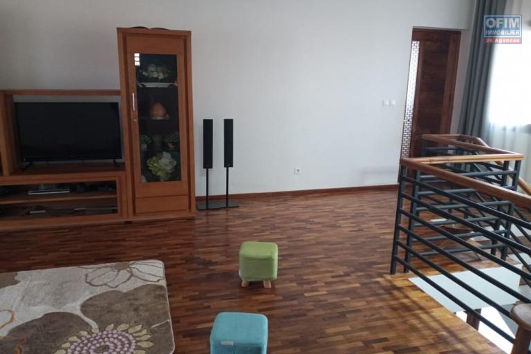 a louer une maison de type F4 situ&eacute;e &agrave; Imerimanjaka ambohijanaka, Francia