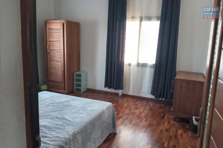 a louer une maison de type F4 situ&eacute;e &agrave; Imerimanjaka ambohijanaka, Francia