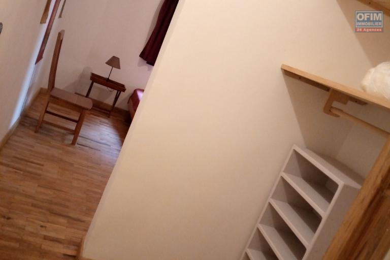 Un appartement T2 meubl&eacute; &agrave; Andohalo ( CONTACT LALAINA )