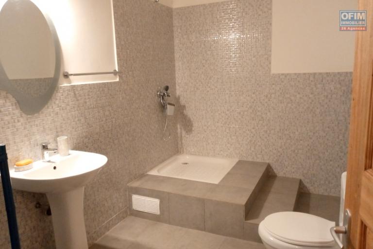 Un appartement T2 meubl&eacute; &agrave; Andohalo ( CONTACT LALAINA )