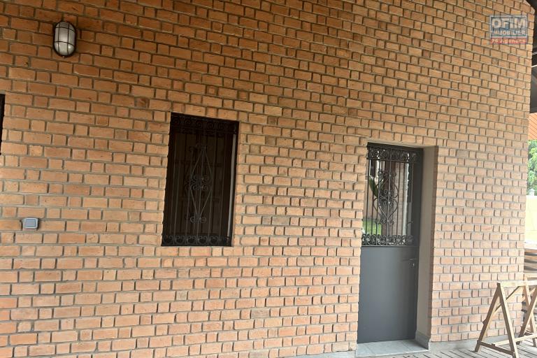 Une villa neuve de style architectural traditionnel F6 à Ankorondrano ( CONTACT LALAINA )