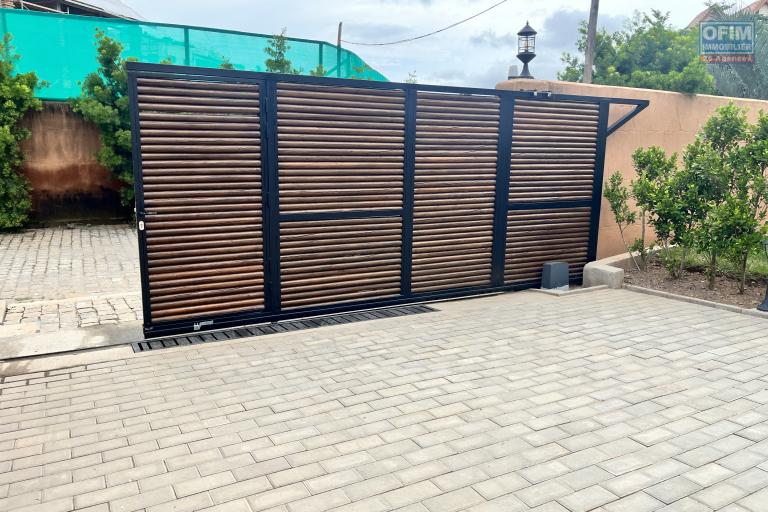 Une villa neuve de style architectural  traditionnel F6 &agrave; Ankorondrano ( CONTACT LALAINA 034 08 583 76 )