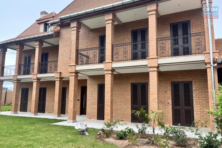 Une villa neuve de style architectural  traditionnel F6 &agrave; Ankorondrano ( CONTACT LALAINA 034 08 583 76 )