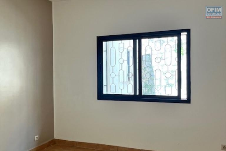 Une villa plain-pied &agrave; Ambatobe ( CONTACT LALAINA 034 08 583 76 )