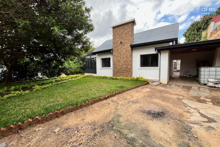 Une villa plain-pied &agrave; Ambatobe ( CONTACT LALAINA 034 08 583 76 )