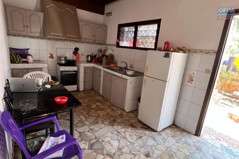A VENDRE une villa de type F4 dans une résidence proche de toute les commodités à Tanjombato