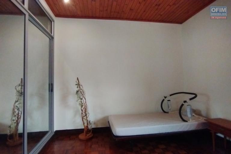 A VENDRE, villa F7 dans une résidence à Tanjombato -Antananarivo