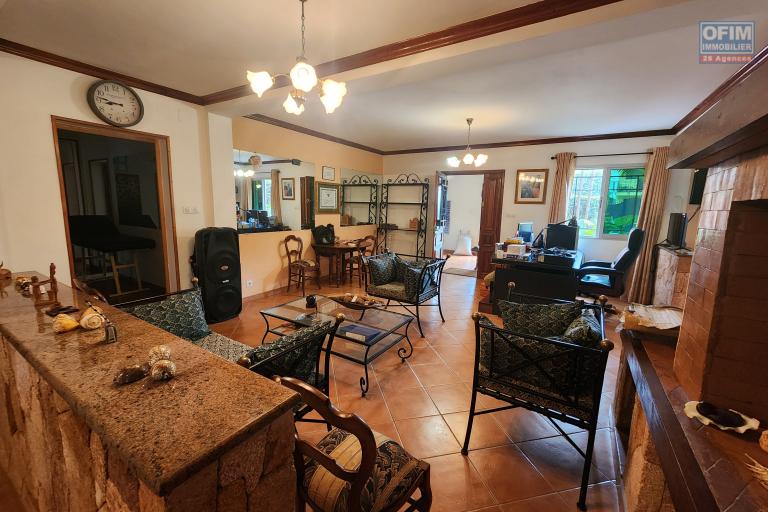 A LOUER - Appartement meubl&eacute; T4 haut standing sise &agrave; Ankadindravola Ivato