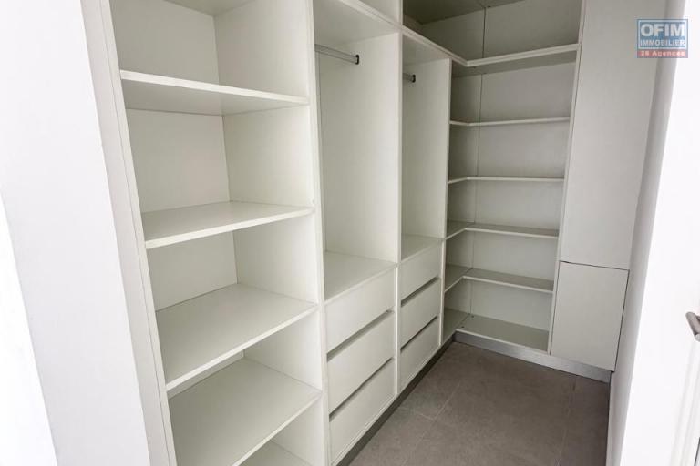 Une villa moderne F5 dans une r&eacute;sidence s&eacute;curis&eacute;e &agrave; Ambatobe