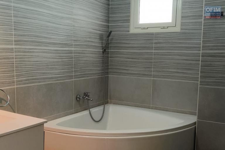 Un appartement T3 meubl&eacute; &agrave; Soavimbahoaka