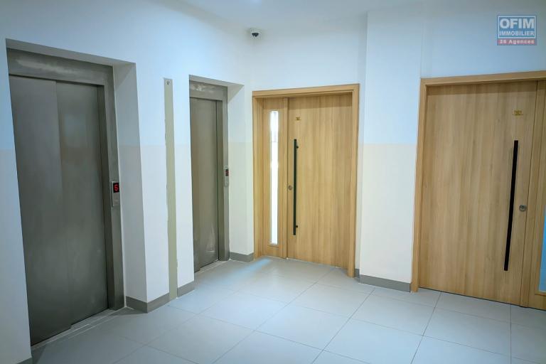 A louer, local beau professionnel en plein centre sur Ankorondrano- Antananarivo