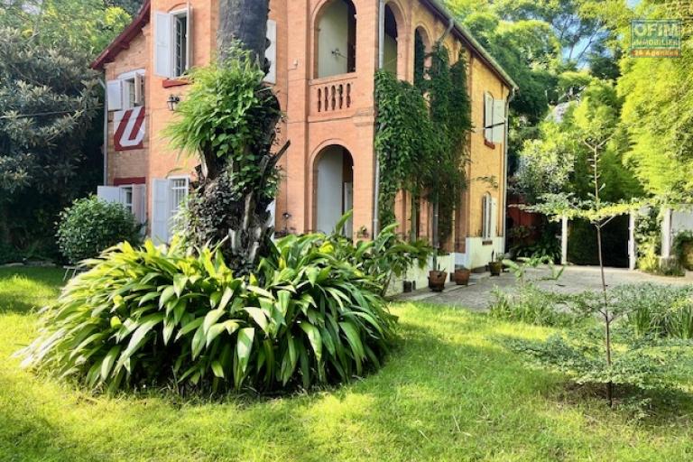 Une maison traditionnelle F5 meublée à Faravohitra