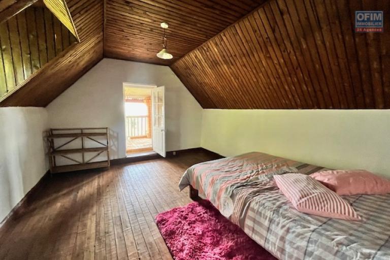Une maison traditionnelle F5 meublée à Faravohitra