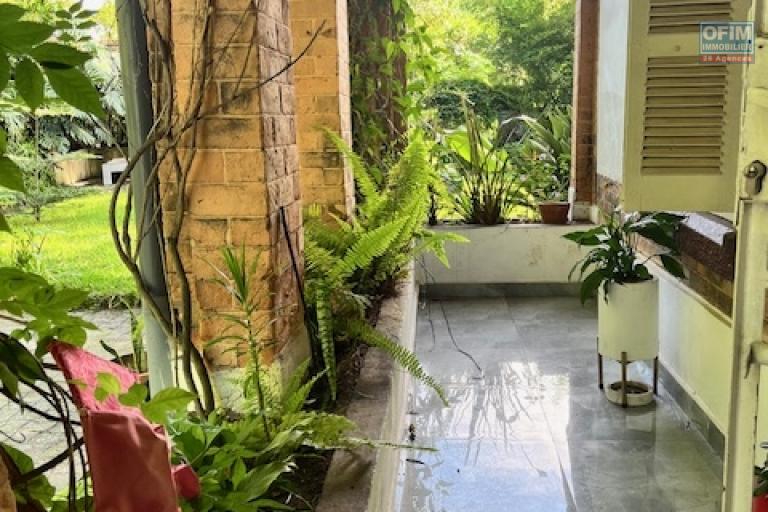 Une maison traditionnelle F5 meublée à Faravohitra