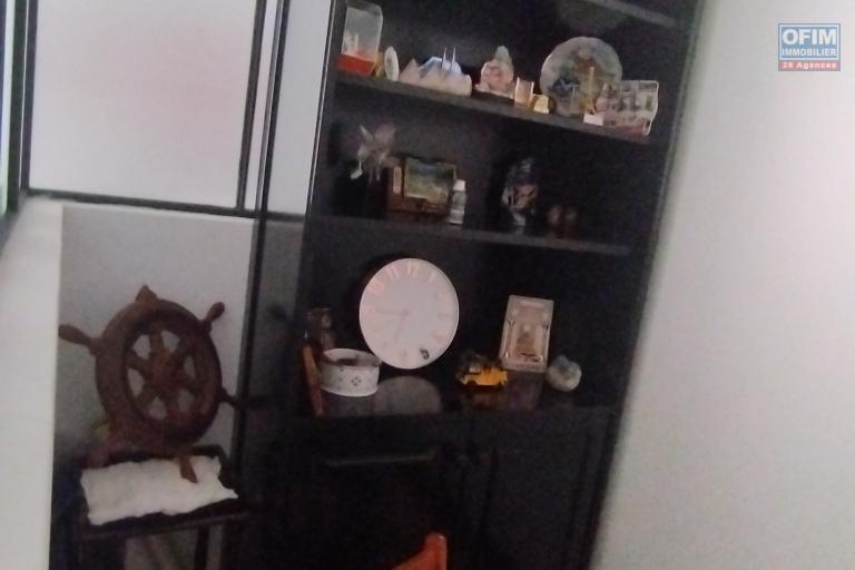 A louer, bel appartement T3 meubl&eacute; &eacute;quip&eacute; sur Imerimanjaka By pass Imerimanjaka