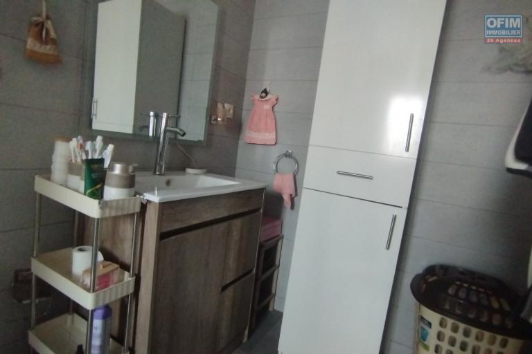 A louer, bel appartement T3 meubl&eacute; &eacute;quip&eacute; sur Imerimanjaka By pass Imerimanjaka