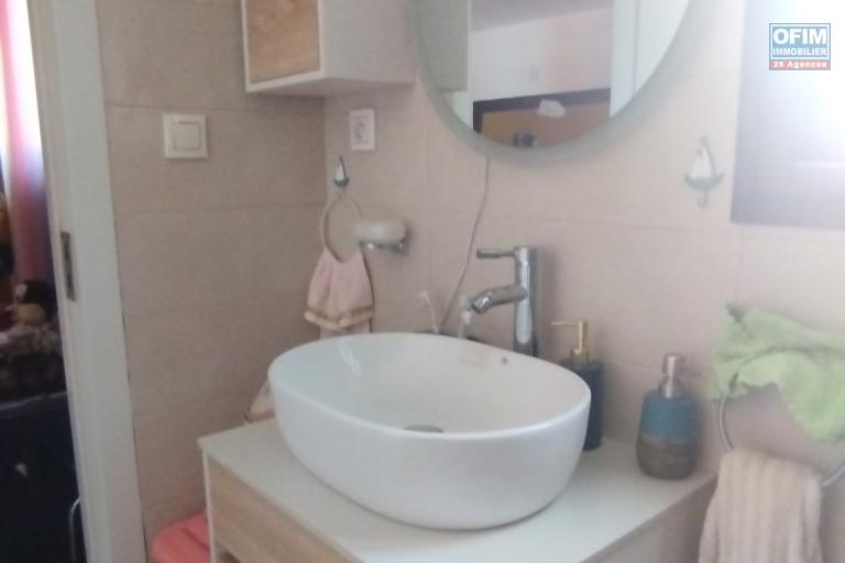 A louer, bel appartement T3 meubl&eacute; &eacute;quip&eacute; sur Imerimanjaka By pass Imerimanjaka