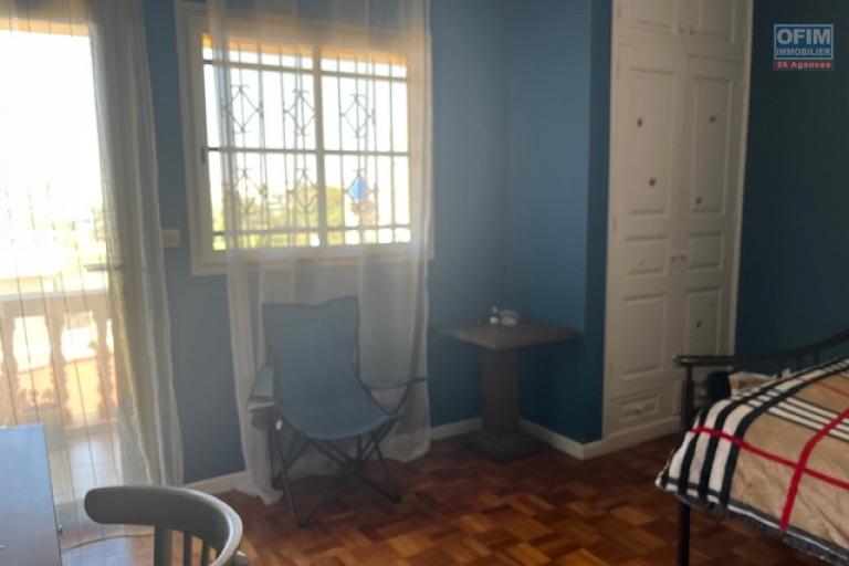Vente d'un maison F6 &agrave; Ambohibao Antehiroka