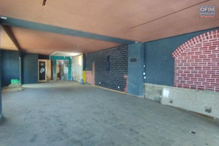 A louer, un grand local de 220 m2 sur Ankorondrano -Antananarivo