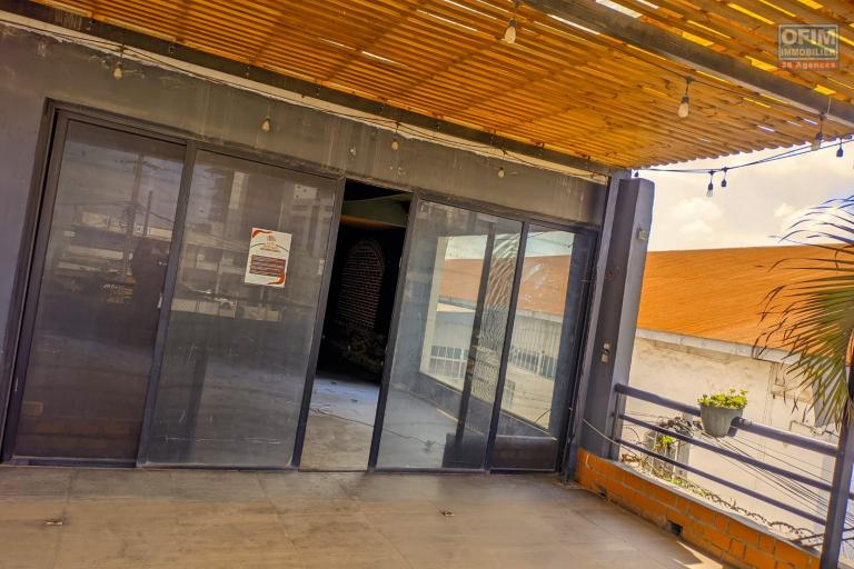 A louer, un grand local de 220 m2 sur Ankorondrano -Antananarivo