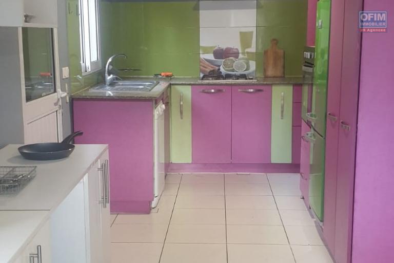 Un appartement T3 meubl&eacute; &agrave; Ambohidrazaka Alasora