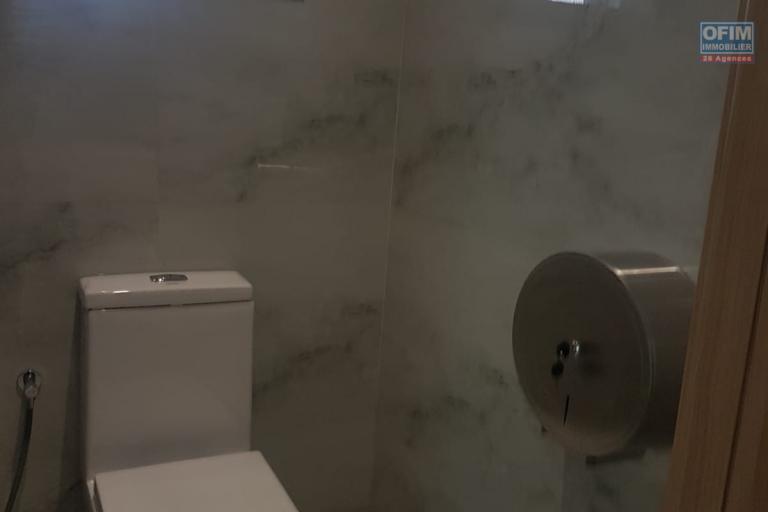 Un bureau de 230m2 au 3&egrave;me &eacute;tage d'un immeuble &agrave; Ankorondrano