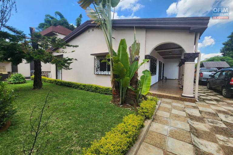 A LOUER -- BELLE VILLA PLAIN-PIED TYPE F4 A MAIBAHOAKA IVATO