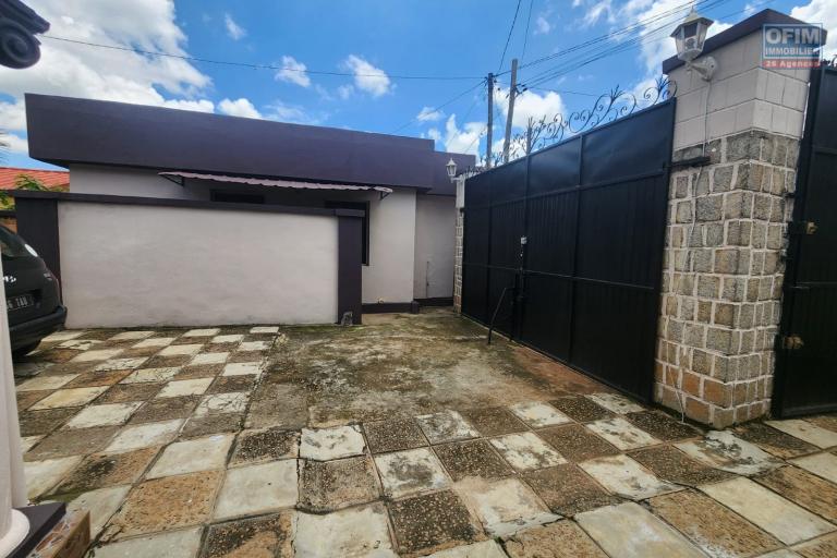 A LOUER -- BELLE VILLA PLAIN-PIED TYPE F4 A MAIBAHOAKA IVATO