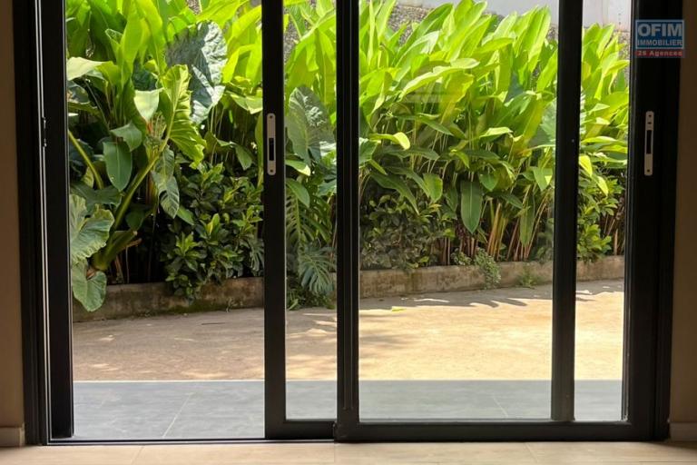 Une villa neuve F4 meublée à Alasora