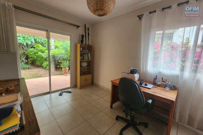 A LOUER - Belle villa basse de standing type F4 à Analamahintsy