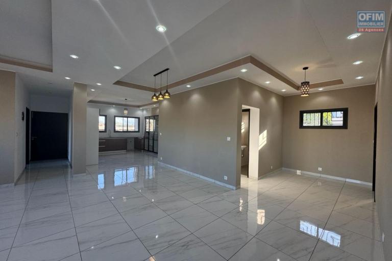 Un appartement spacieux T5 de 210m2 s&eacute;curis&eacute; &agrave; By pass