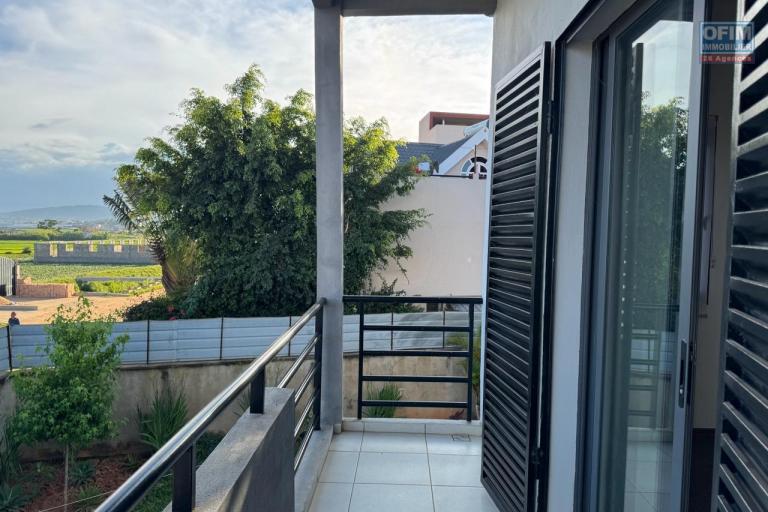 Un appartement spacieux T5 de 210m2 s&eacute;curis&eacute; &agrave; By pass