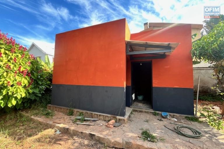 Une maison F4 &agrave; 10mn &agrave; pied du Lyc&eacute;e Fran&ccedil;ais &agrave; Ambatobe