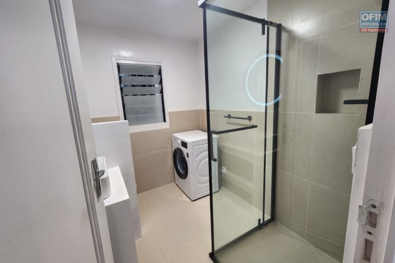 A LOUER - SUPERBE VILLA T4 MEUBLEE DE STYLE TRADITIONNELLE AVEC PISCINE CHAUFFEE A AMBOHIBAO