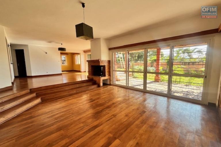 Une villa F4 avec grand jardin à Ankerana