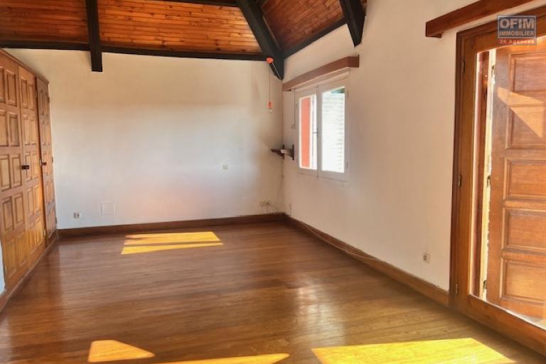 Une villa F4 avec grand jardin à Ankerana