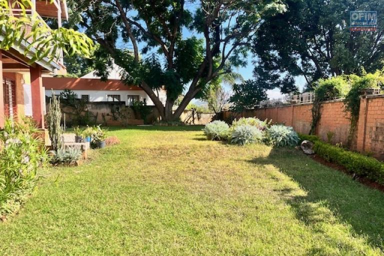 Une villa F4 avec grand jardin à Ankerana
