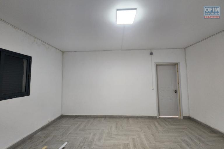 A LOUER - COQUETTE VILLA BASSE DE TYPE F3 SISE A AMBOHIJANAHARY AMBOHIBAO