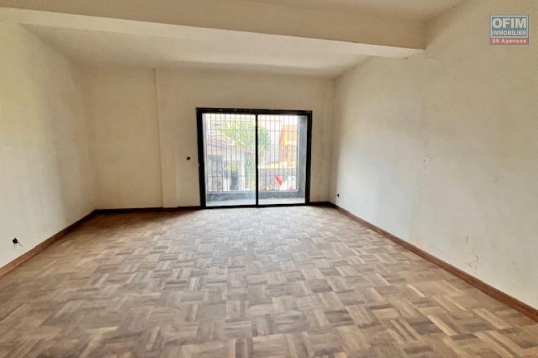 Des appartements T4 de 212m2 chacun à Miandrarivo Ambanidia