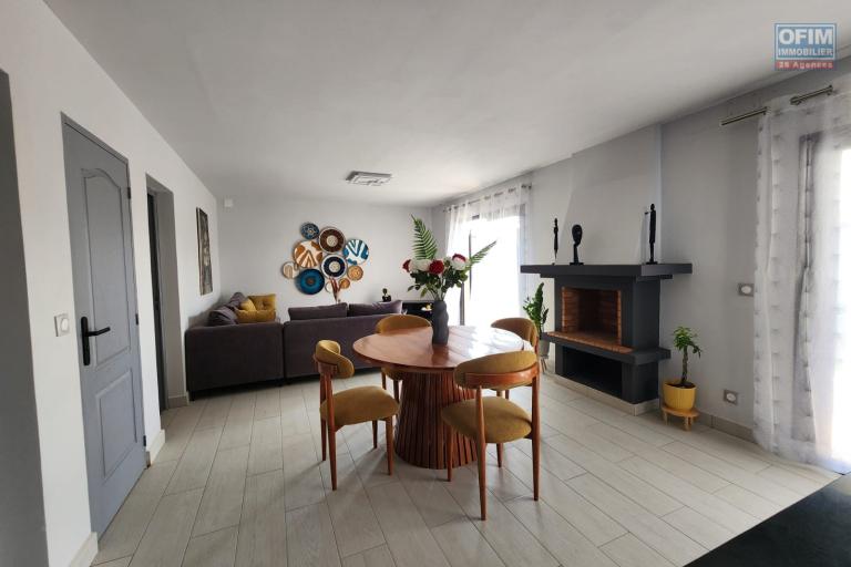 A LOUER - Belle villa basse neuve meubl&eacute;e type F3 &agrave; Ivato Morarano (Ankadindravola)