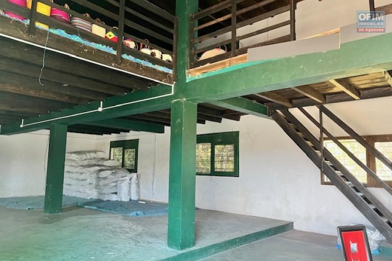 Vente d'un entrep&ocirc;t sur By Pass