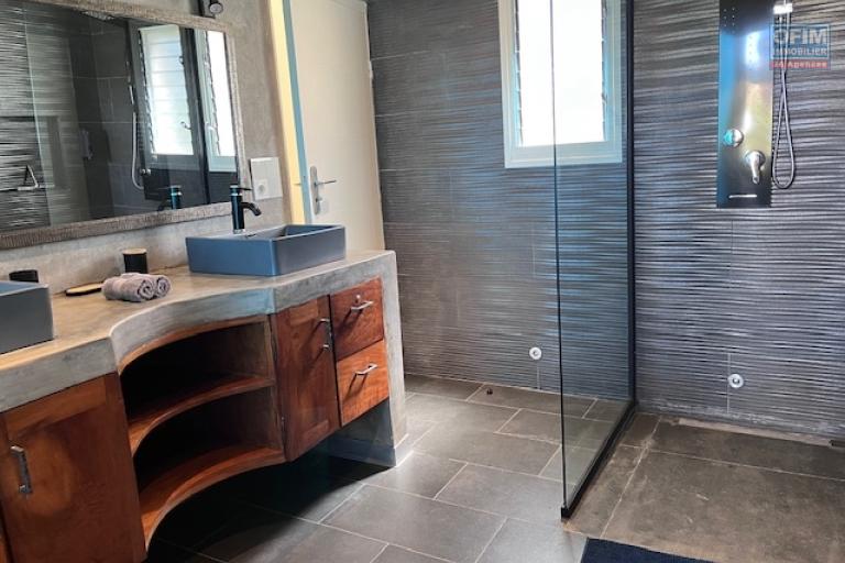 Une villa F4 meubl&eacute;e dans une petite r&eacute;sidence &agrave; Antanetibe Ilafy