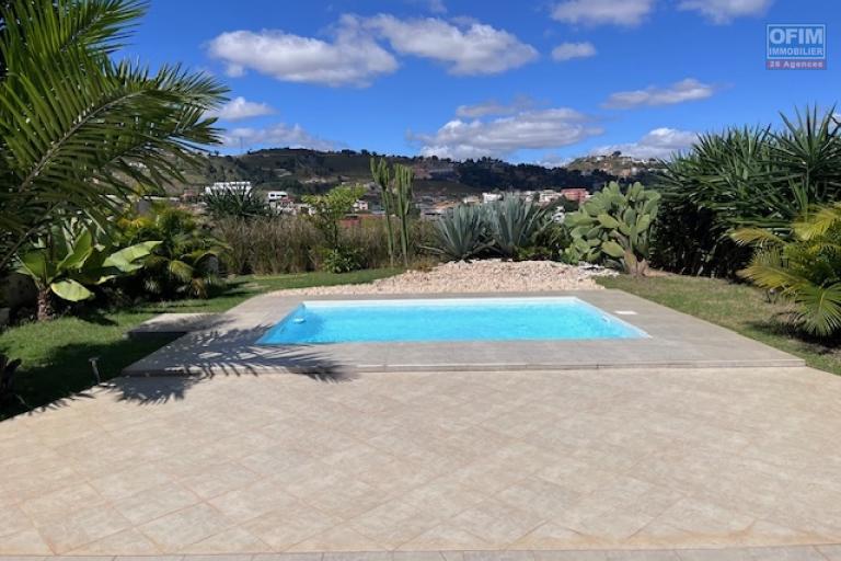 Un loft de 80m2 meubl&eacute; ou non avec piscine et sauna priv&eacute; &agrave; Antanetibe Ilafy