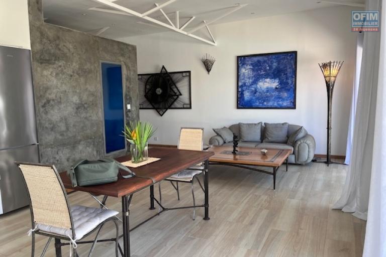 Un loft de 80m2 meubl&eacute; ou non avec piscine et sauna priv&eacute; &agrave; Antanetibe Ilafy