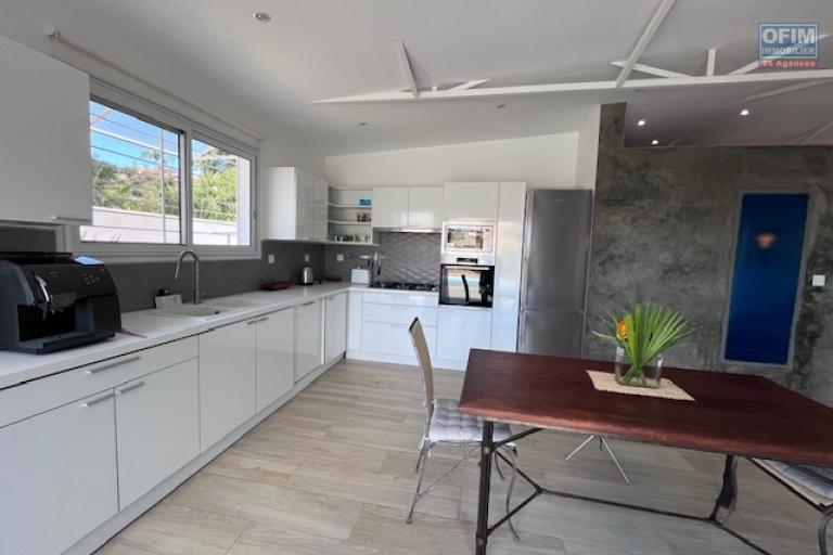 Un loft de 80m2 meubl&eacute; ou non avec piscine et sauna priv&eacute; &agrave; Antanetibe Ilafy