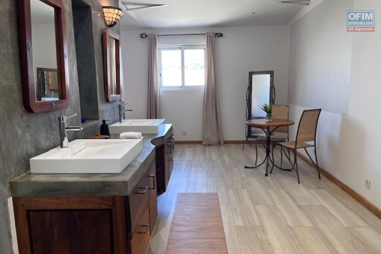 Un loft de 80m2 meubl&eacute; ou non avec piscine et sauna priv&eacute; &agrave; Antanetibe Ilafy
